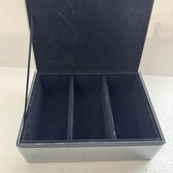 Jewelry Box with sections - Picture 4 of 10